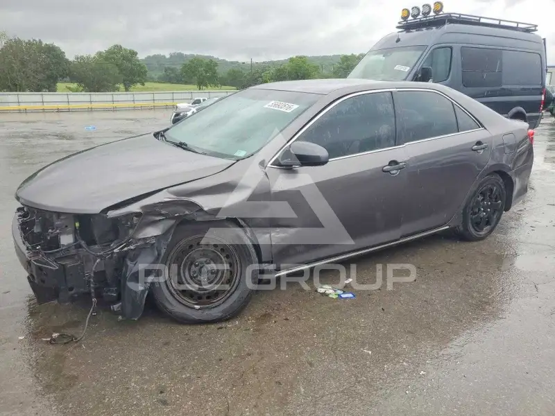 2014 Toyota CAMRY photo