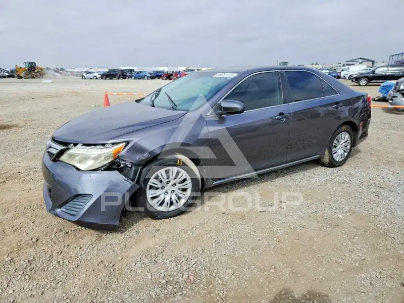 2014 Toyota CAMRY photo