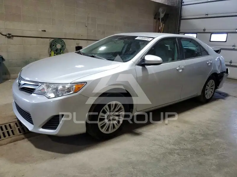 2014 Toyota CAMRY фото