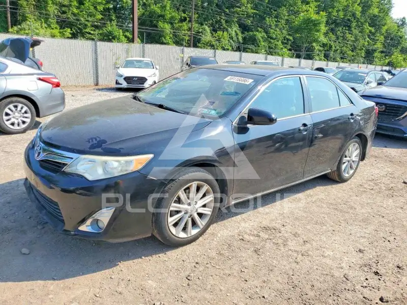 2014 Toyota CAMRY фото