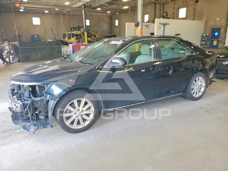 2014 Toyota CAMRY фото