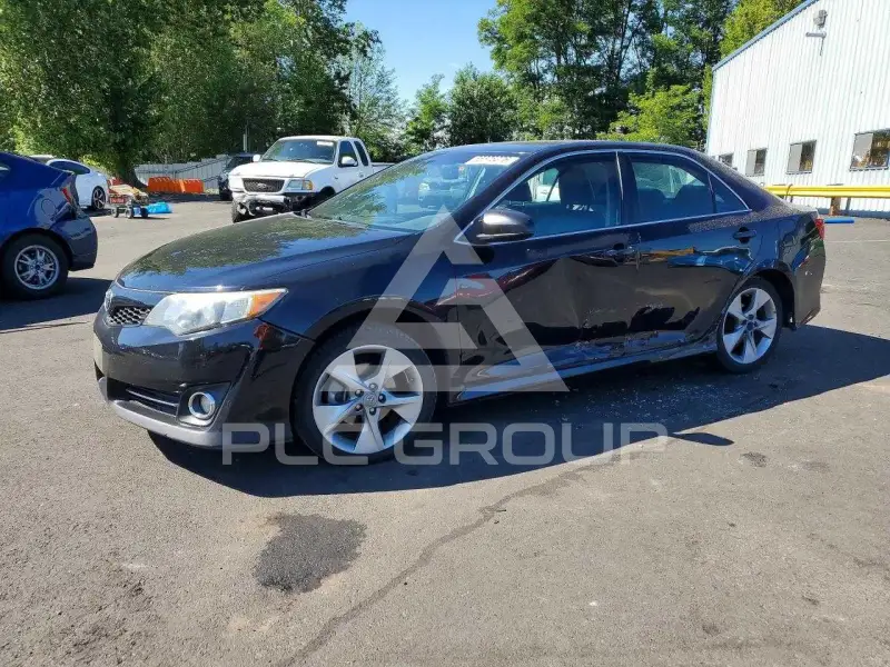 2014 Toyota CAMRY photo