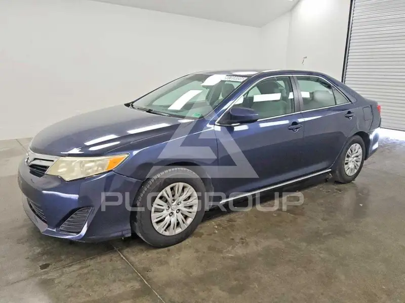 2014 Toyota CAMRY фото