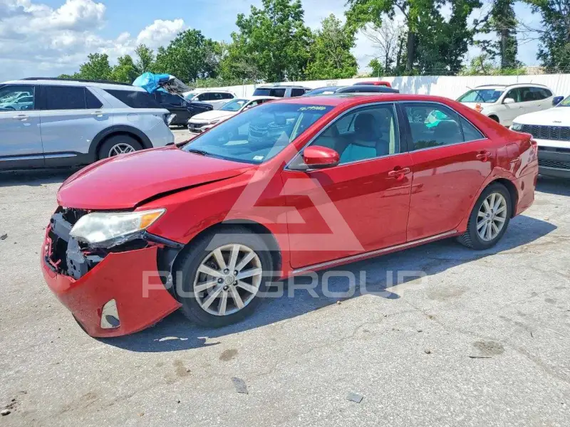 2014 Toyota CAMRY фото
