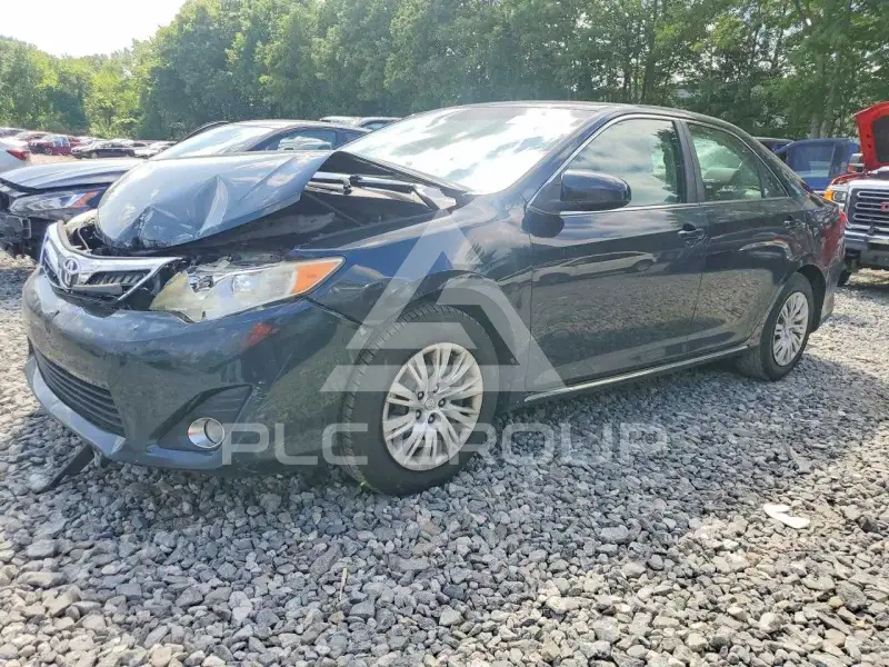 2014 Toyota CAMRY фото
