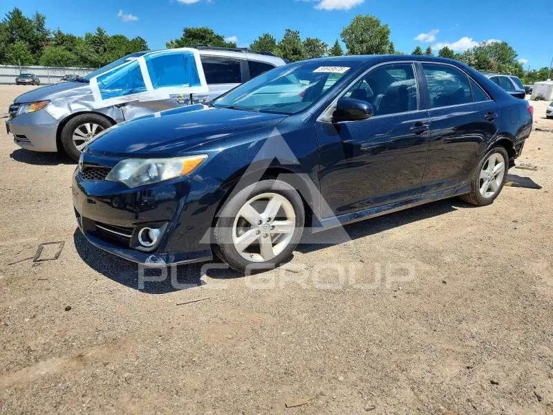 2014 Toyota CAMRY фото