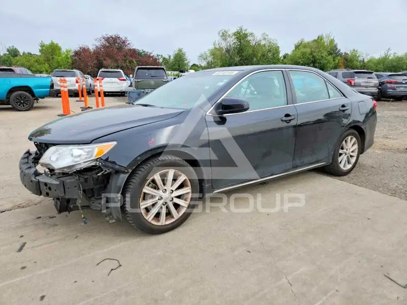 2014 Toyota CAMRY photo