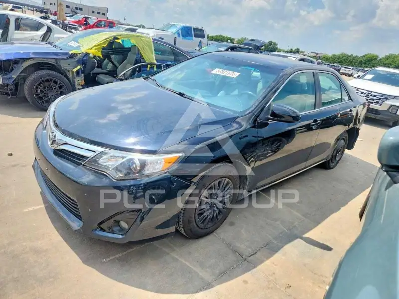 2014 Toyota CAMRY фото