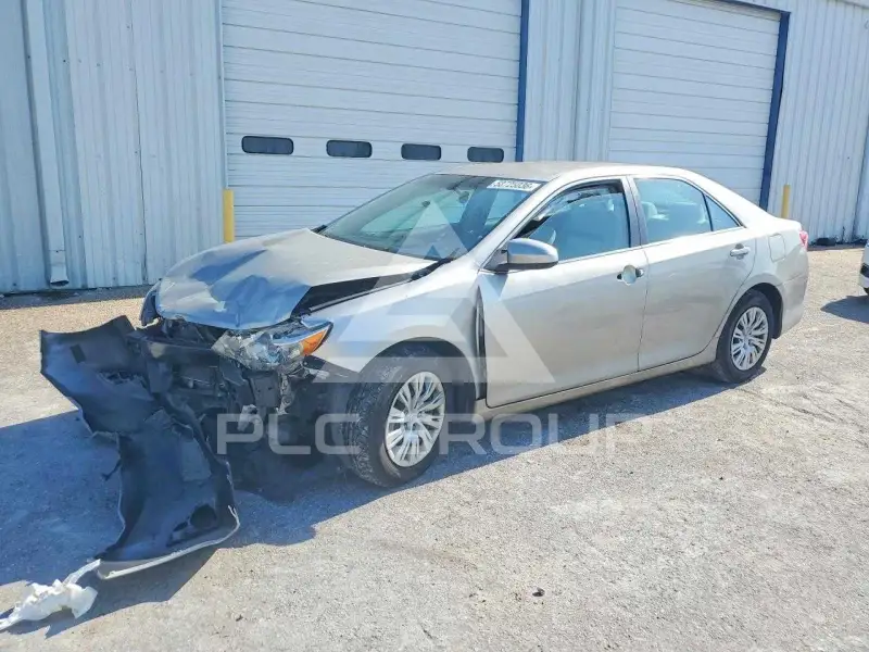 2014 Toyota CAMRY фото
