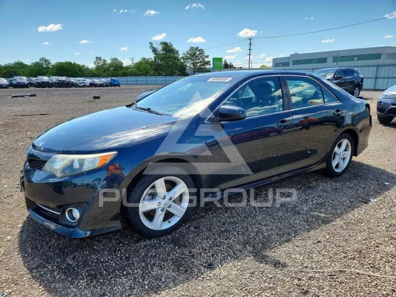2014 Toyota CAMRY фото