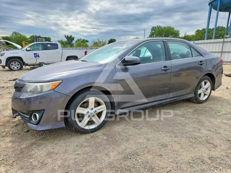 2014 Toyota CAMRY фото