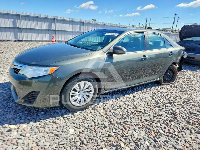 2014 Toyota CAMRY фото