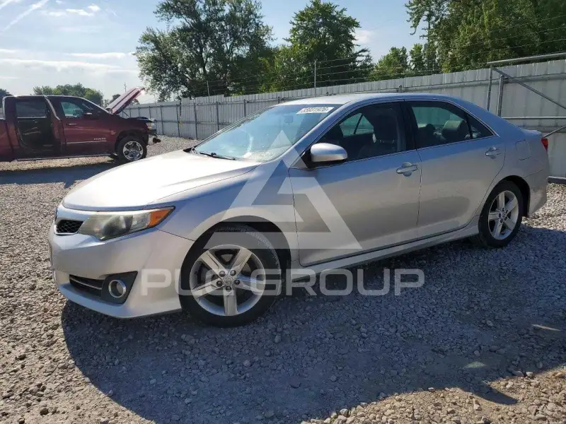 2014 Toyota CAMRY фото