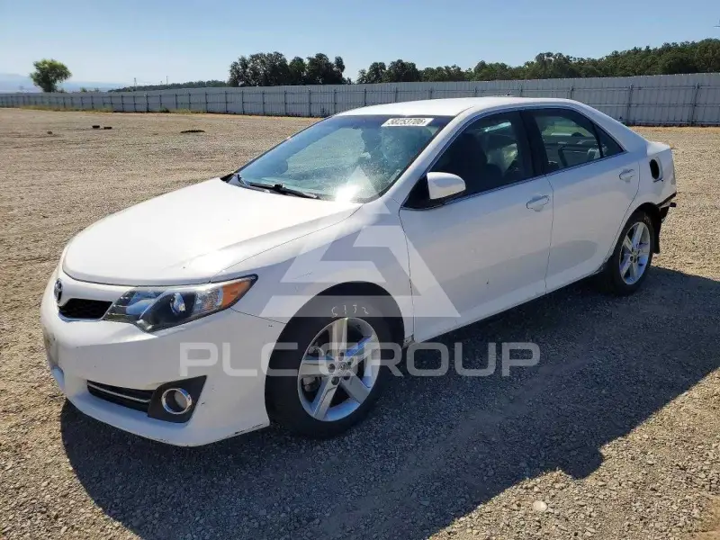 2014 Toyota CAMRY фото