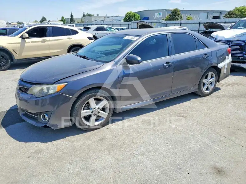 2014 Toyota CAMRY фото