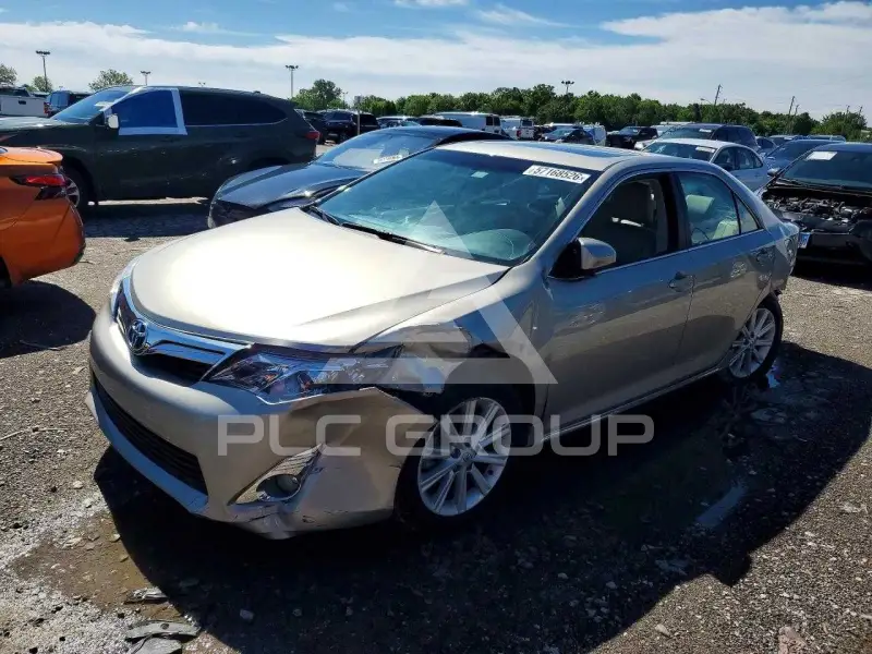 2014 Toyota CAMRY фото