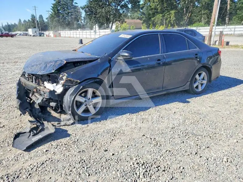 2014 Toyota CAMRY photo