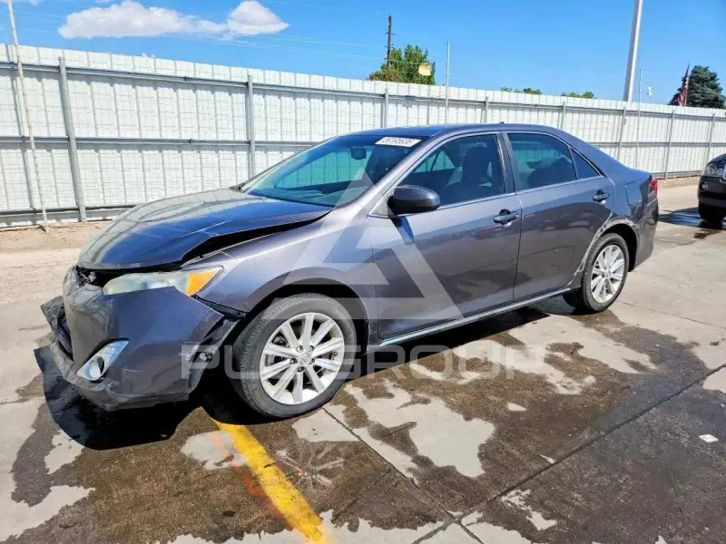 2014 Toyota CAMRY фото
