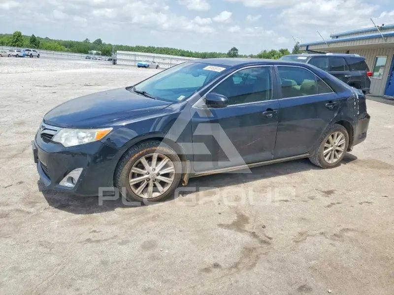 2014 Toyota CAMRY фото