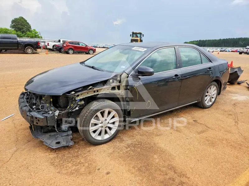 2014 Toyota CAMRY фото
