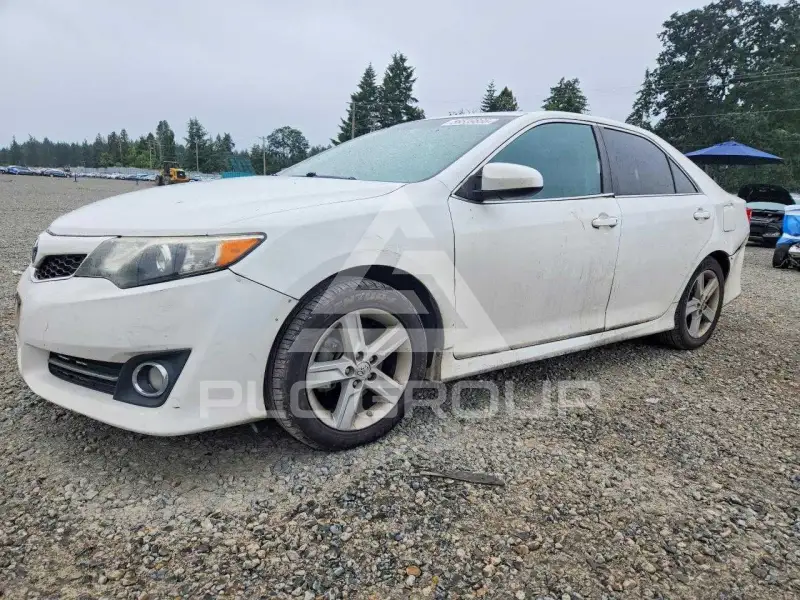 2014 Toyota CAMRY photo