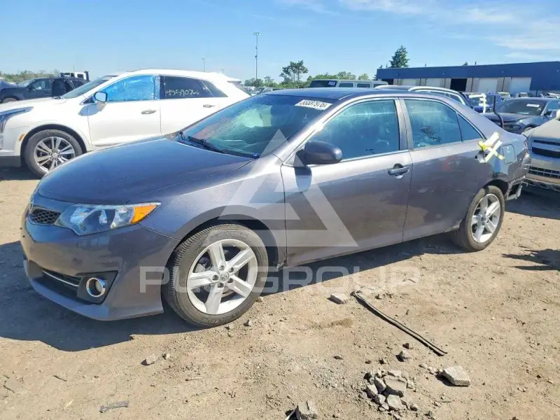 2014 Toyota CAMRY photo