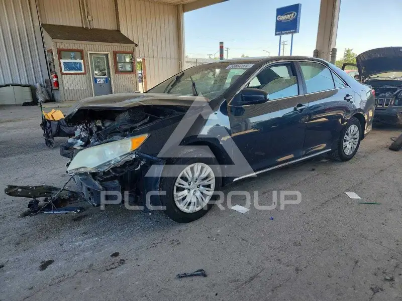 2014 Toyota CAMRY фото