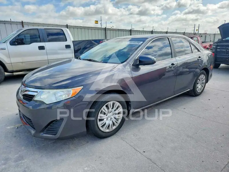 2014 Toyota CAMRY photo