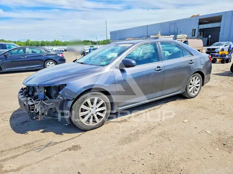 2014 Toyota CAMRY photo