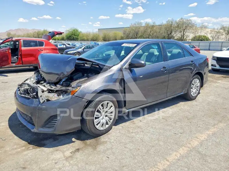2014 Toyota CAMRY фото