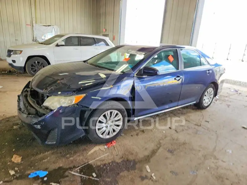 2014 Toyota CAMRY фото