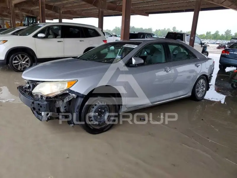 2014 Toyota CAMRY photo