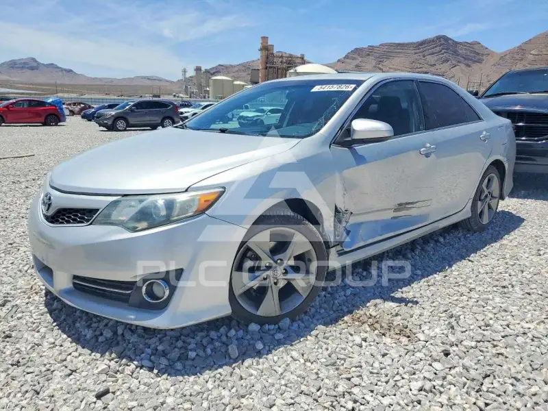 2014 Toyota CAMRY фото