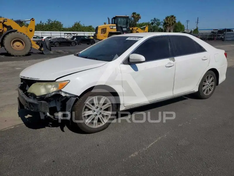 2014 Toyota CAMRY фото