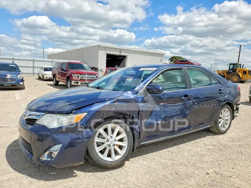 2014 Toyota CAMRY фото