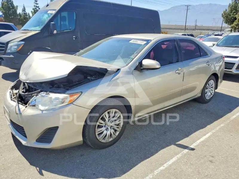 2014 Toyota CAMRY фото