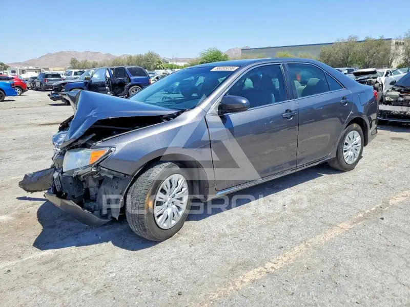 2014 Toyota CAMRY photo