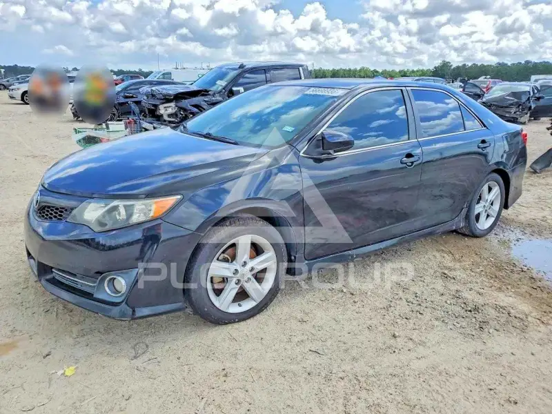 2014 Toyota CAMRY фото