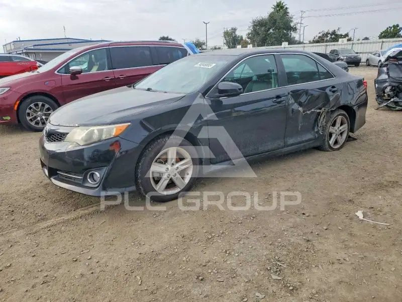 2014 Toyota CAMRY photo