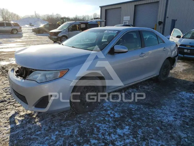 2014 Toyota CAMRY photo