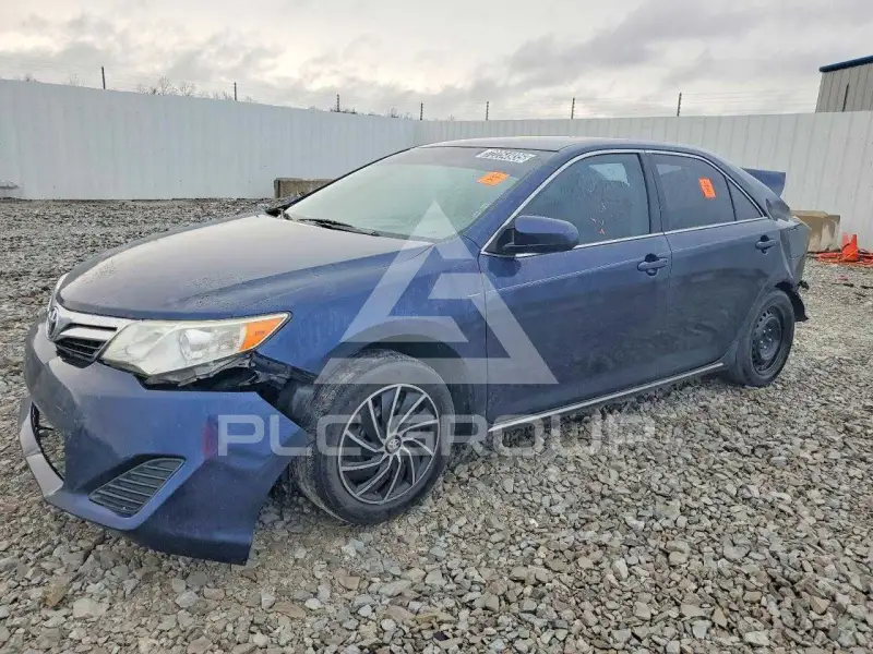 2014 Toyota CAMRY фото