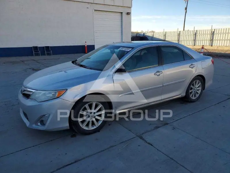 2014 Toyota CAMRY фото