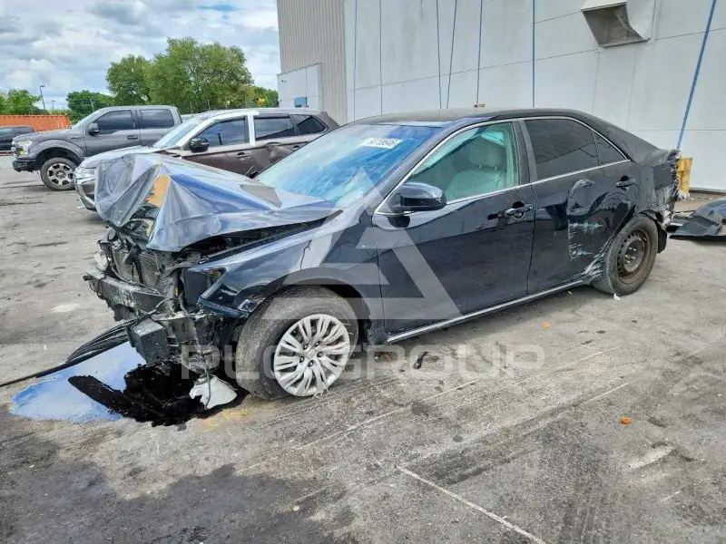 2014 Toyota CAMRY photo