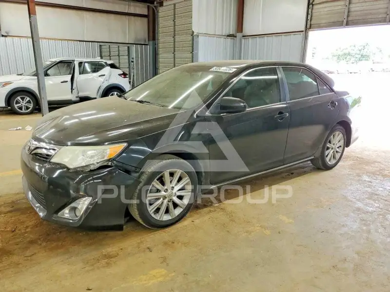 2014 Toyota CAMRY фото