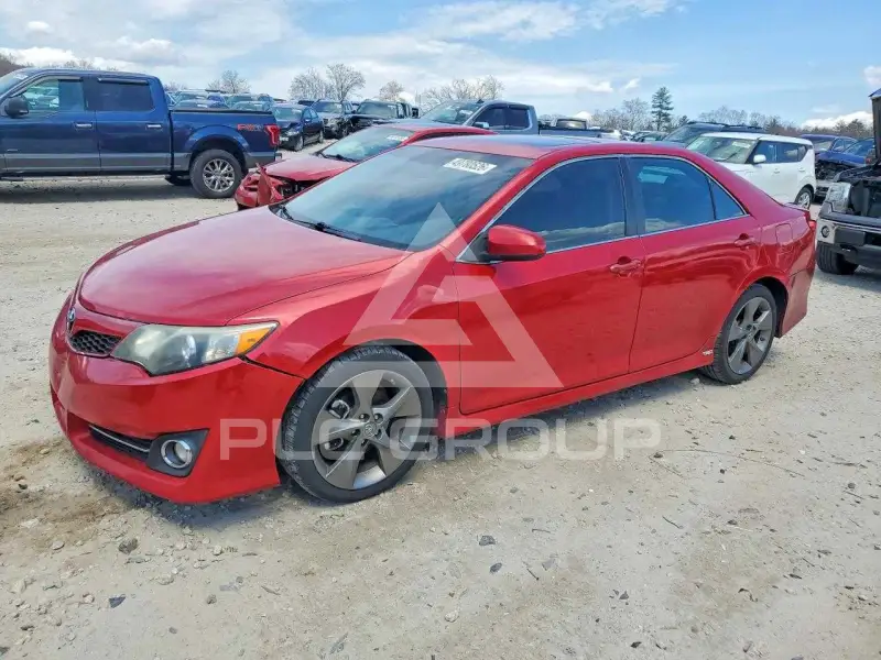 2014 Toyota CAMRY фото