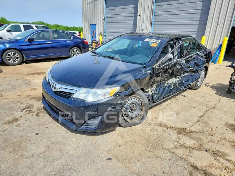 2014 Toyota CAMRY фото