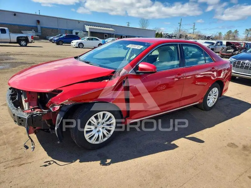 2014 Toyota CAMRY фото