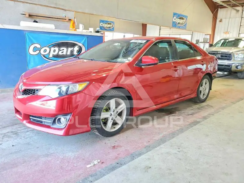 2014 Toyota CAMRY фото