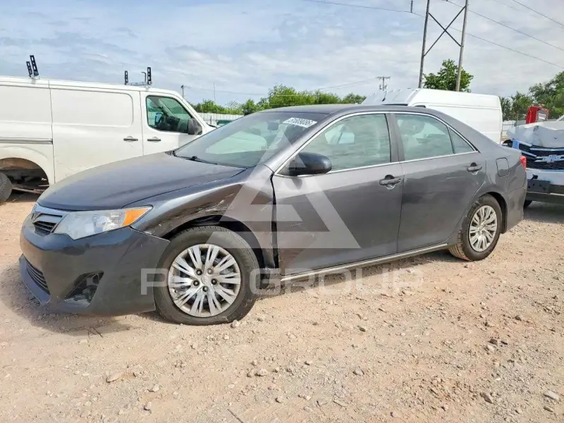 2014 Toyota CAMRY фото