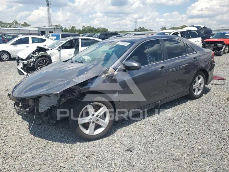 2014 Toyota CAMRY фото